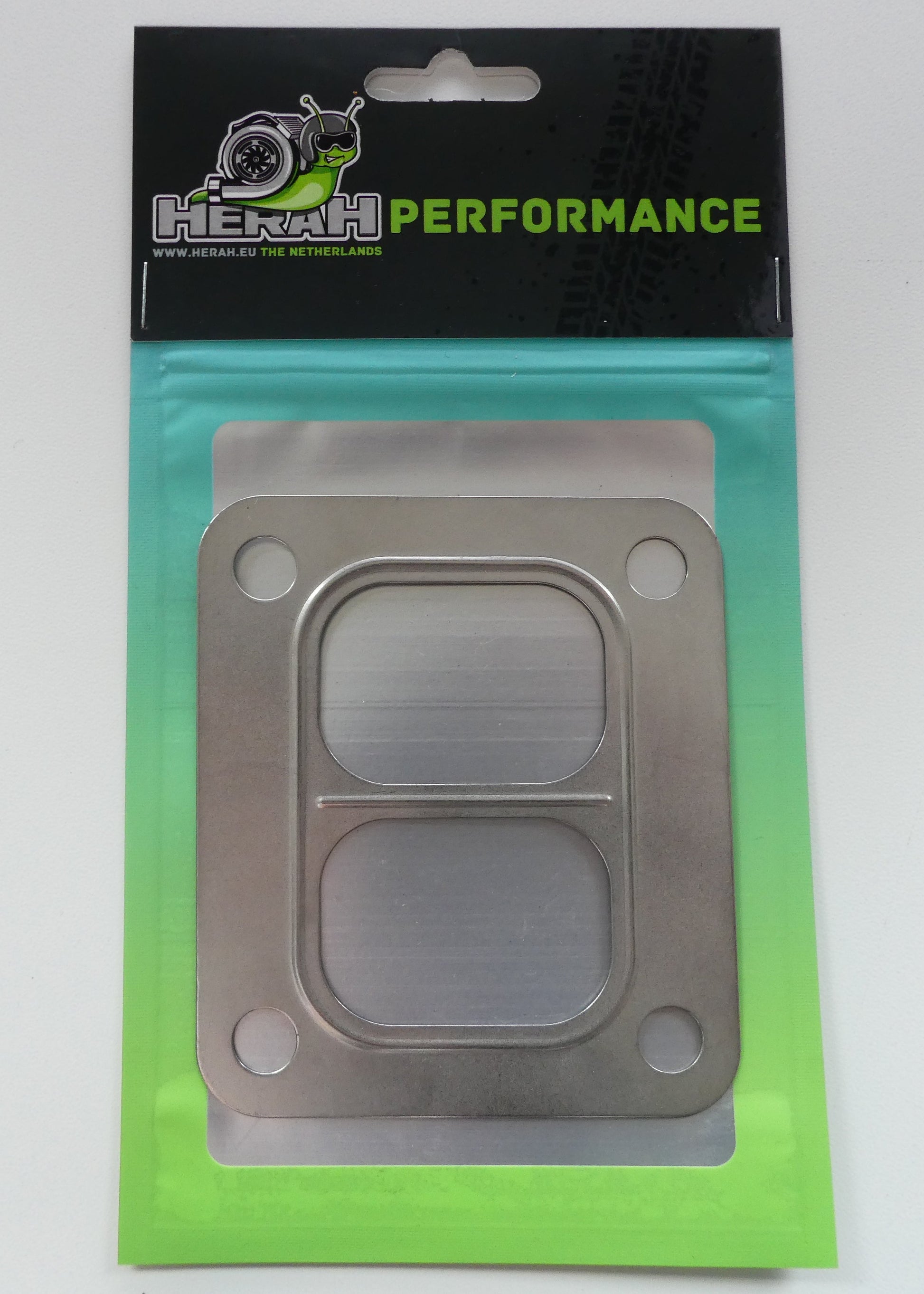 Metallic plate in packaging with Herah Performance branding on a white background